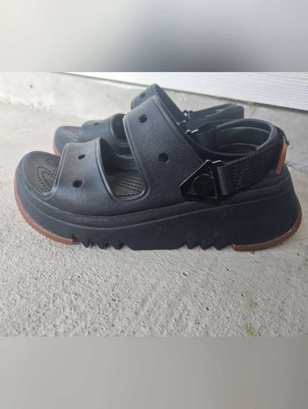 CROCS HIKER XSCAPE SANDALS